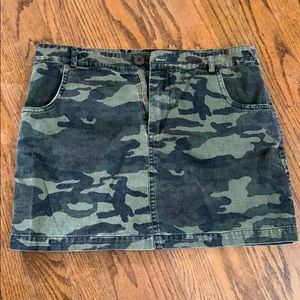 Camo skirt